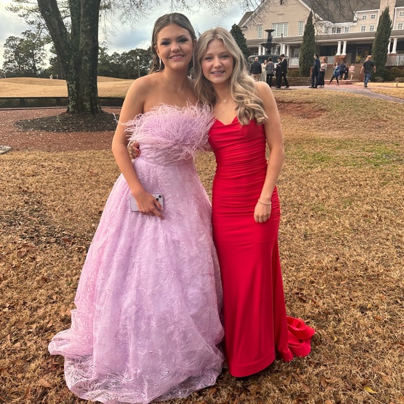 B DARLIN Womens Fitted Small Train Adjustable Spaghetti Strap Gown Dress Size 0 - Picture 6 of 6